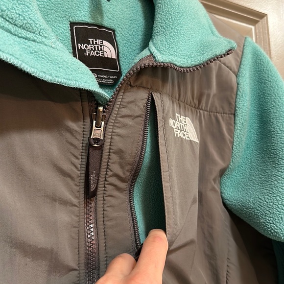 The North Face Women’s Denali Fleece Jacket - Picture 5 of 5